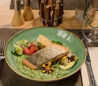 MONDI Bellevue Alm Bad Gastein Hüttenrestaurant Kulinarik Almrestaurant
