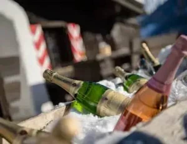 MONDI Bellevue Alm Gastein Hüttenparty mit Livemusik feiern